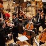 Doña Sofía asiste al concierto de Dudamel en València por las bandas de música afectadas