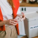 Los cubos de reciclaje más cómodos, bonitos y prácticos que puedes comprar en Amazon