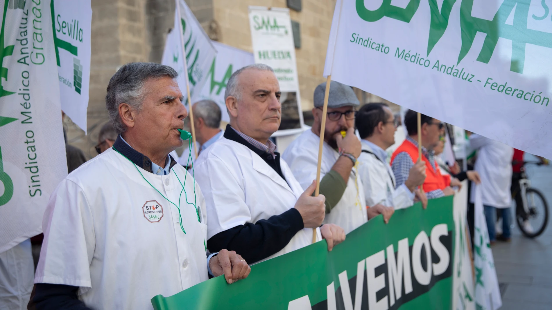 El SMA y el CACM han llamado a los facultativos a una movilización el día 10 de febrero en todos los centros sanitarios de Andalucía