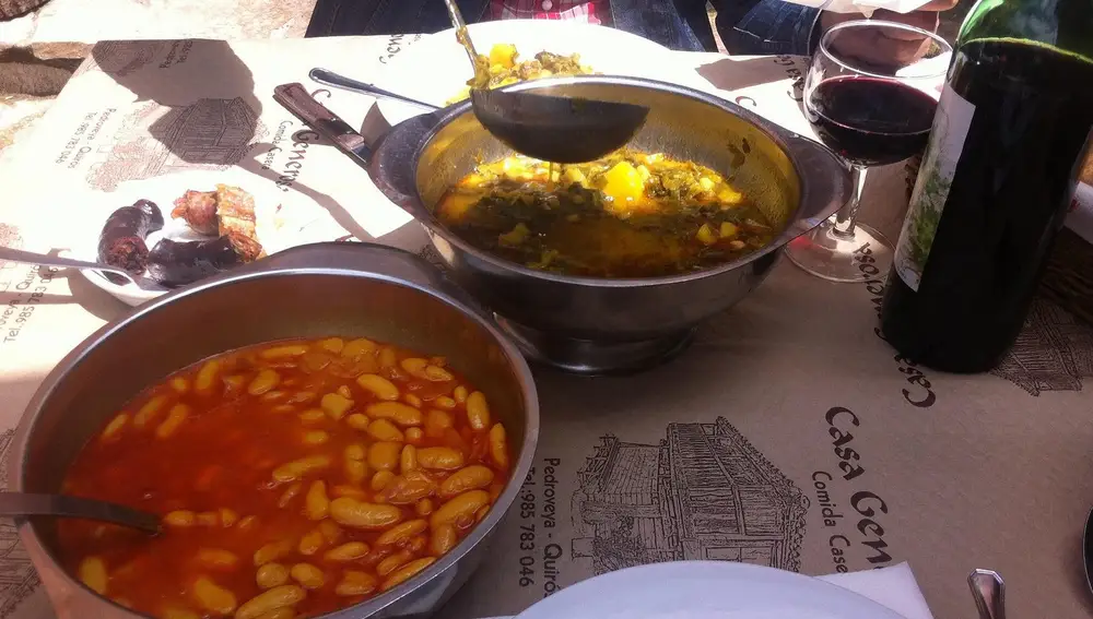 Fabada y pote en Casa Generosa.