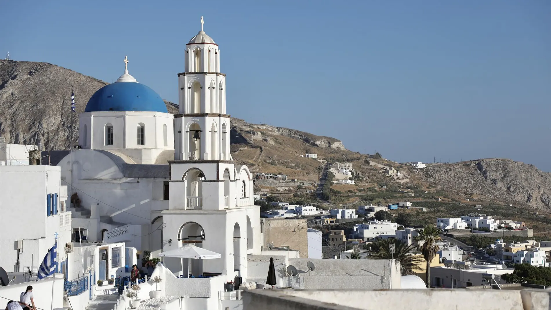 Grecia.- La isla griega de Santorini se paraliza en previsión de un posible terremoto