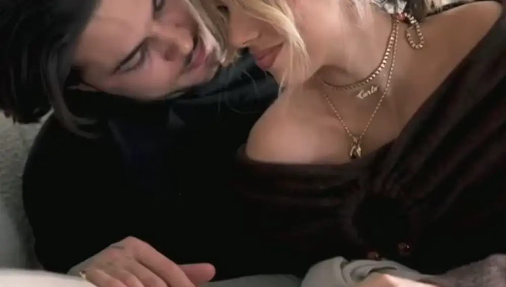 Carlo Costanzia y Alejandra Rubio