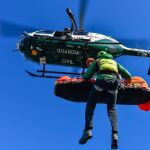 Miembros del Greim de la Guardia Civil durante un rescate en la montaña