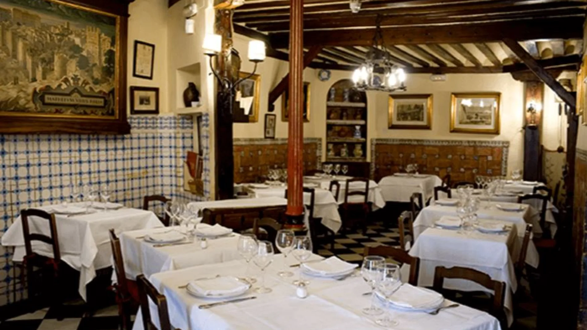 Los bares y restaurantes españoles han evolucionado desde sus orígenes para ofrecernos platos o menús de la gastronomía de España, la tercera mejor del mundo
