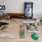 Dos detenidos y diversa droga requisada en el desmantelamiento de un nuevo 'narcopiso' en Puente de Vallecas