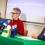Cristina Barrachina, enferma de cáncer y afectada por la dana, durante la rueda de prensa