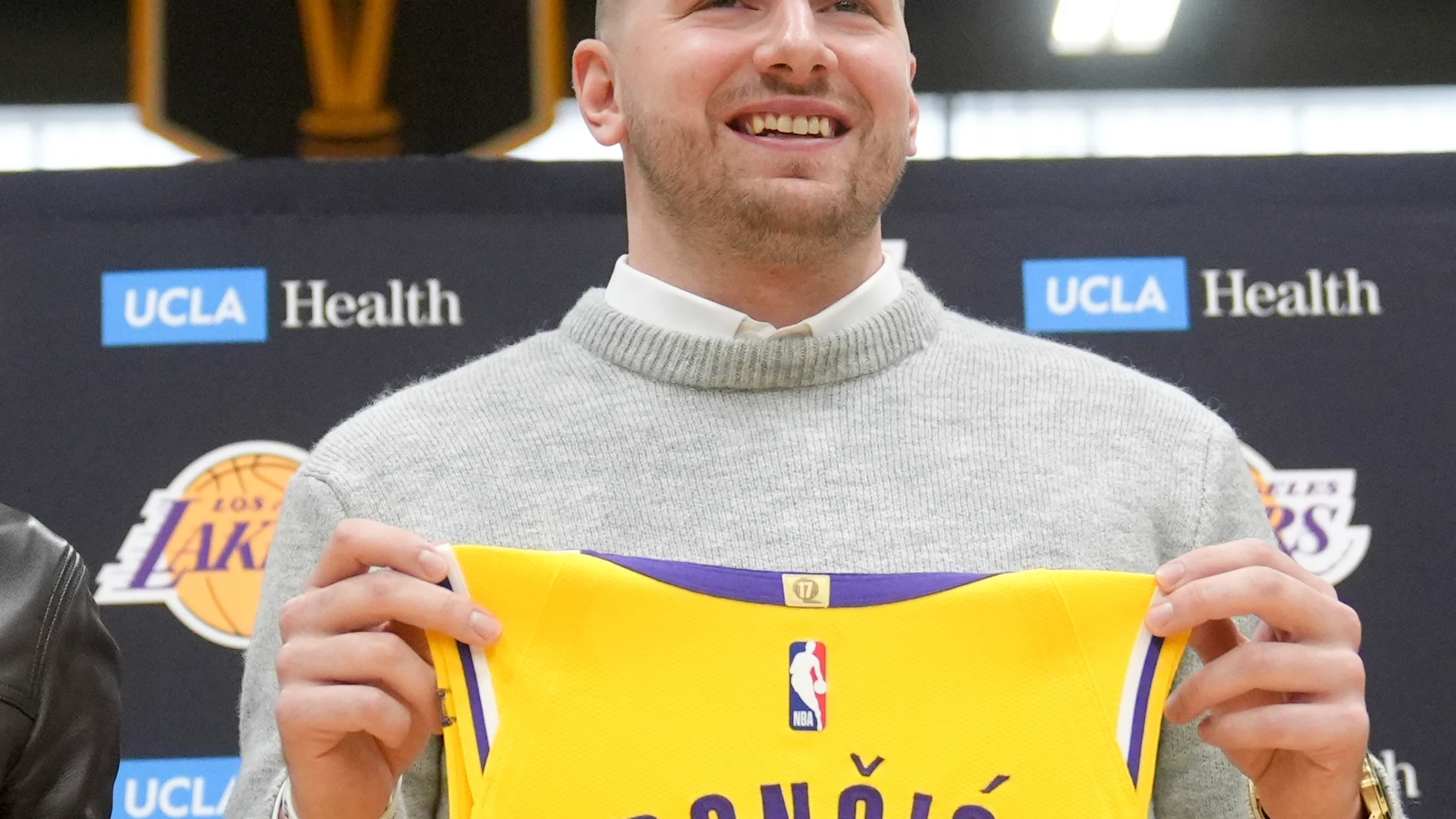 Doncic, en su presentación como "laker"