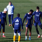 El último entrenamiento del Madrid antes de visitar Butarque