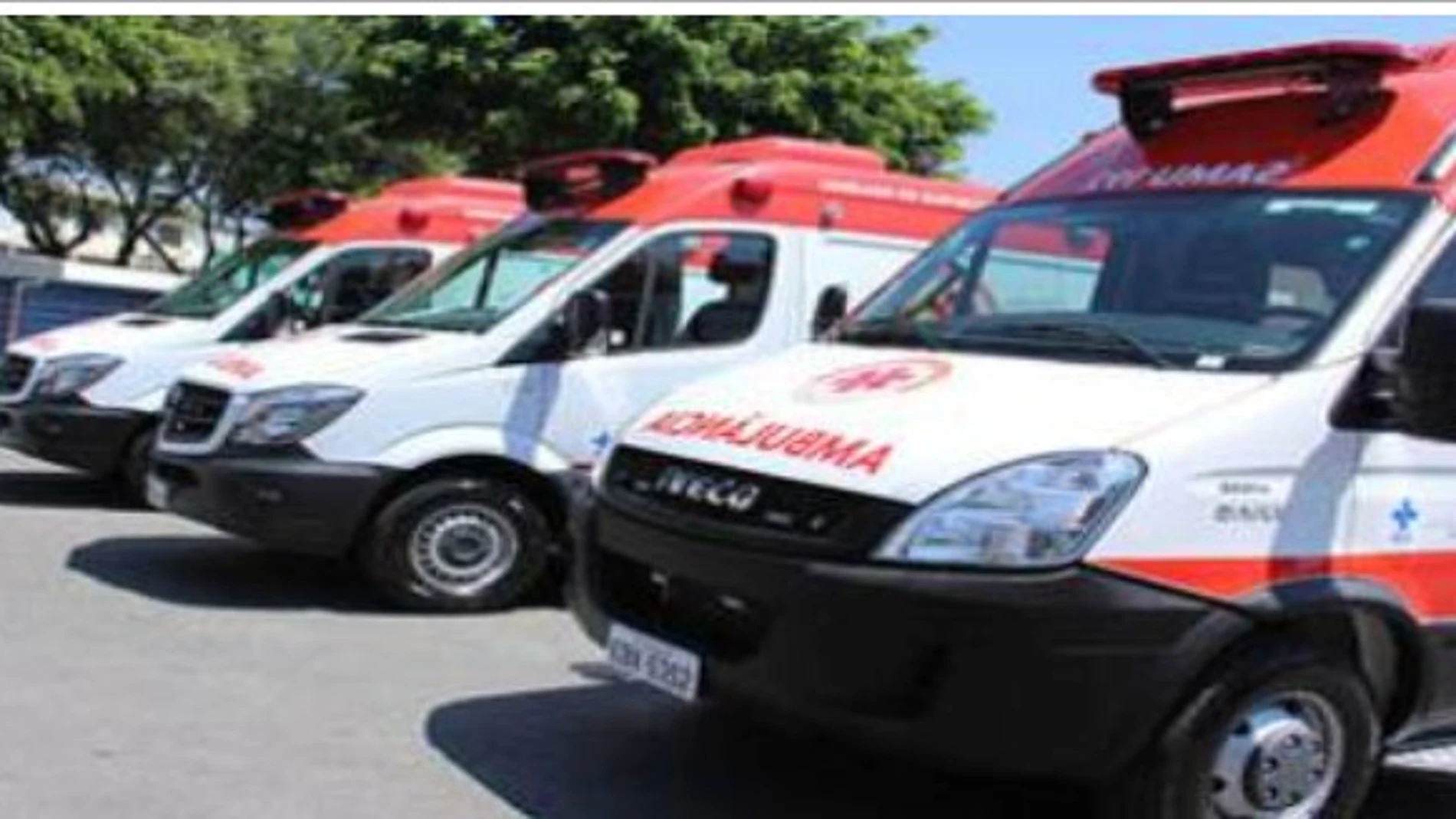 Tres de la ambulancias donadas