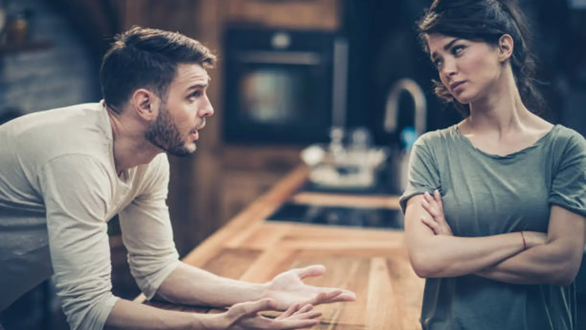 La conversación que deberían tener todas las parejas antes de casarse, según expertos en divorcios