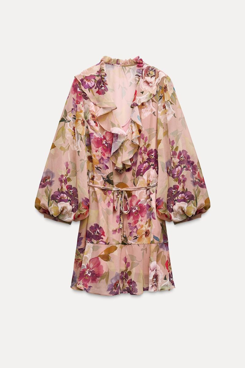 Vestido de estampado floral.