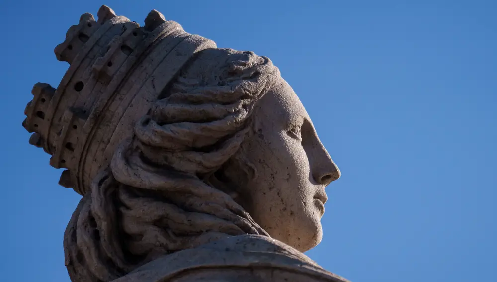Cabeza de la diosa, representación de la Madre Tierra en la mitología griega