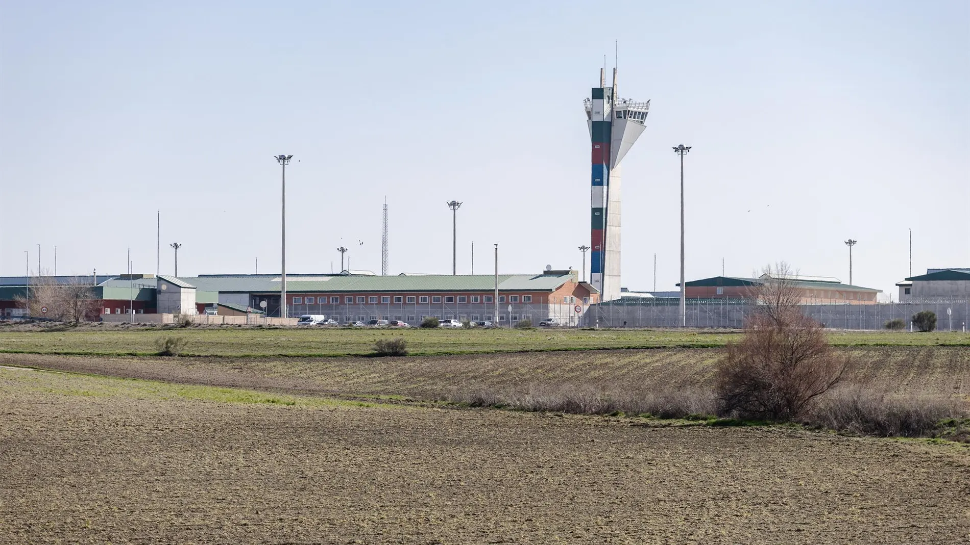 Un grupo de presos se plantan de forma violenta en el módulo 1 de la cárcel de Estremera