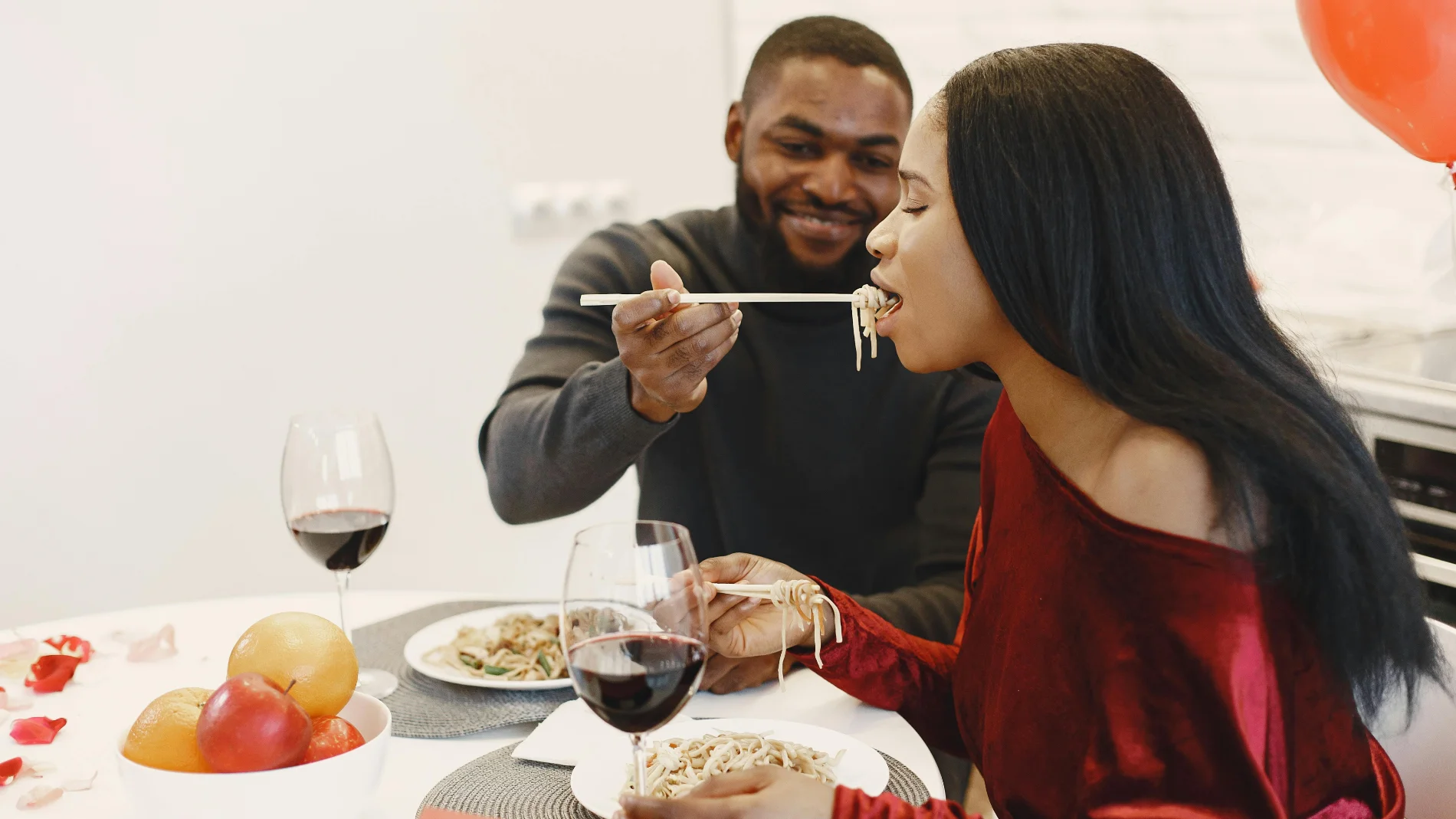 ¿Buena comida o buen sexo? La sorprendente elección de los españoles