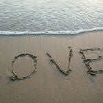 LOVE en la playa