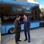 El presidente de la Diputación de Ávila, Carlos García, y el director territorial de CaixaBank en Castilla y León, Gerardo Cuartero