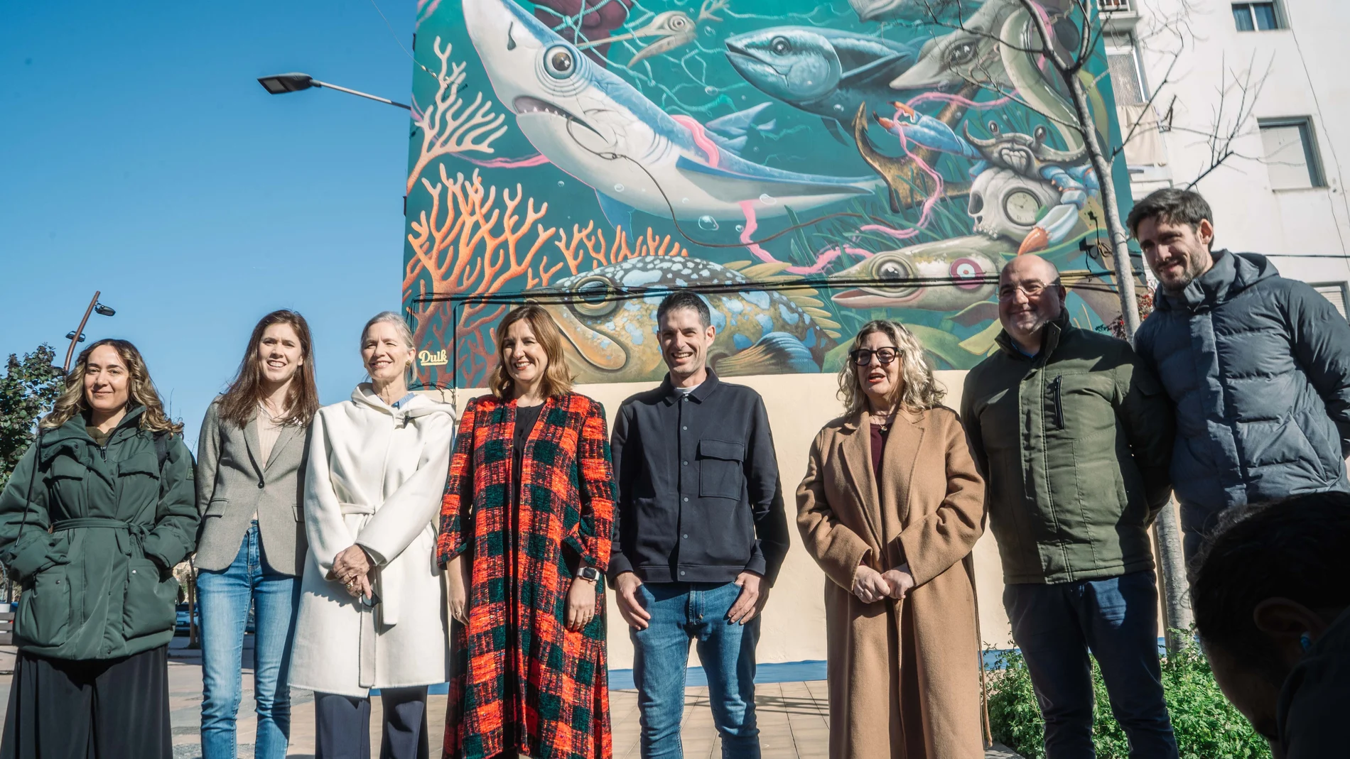De izda a dcha. Gloria Tello, Marta Calabuig, Leocadia García, María José Catalá, Dulk, Ana Ortells, Jose Ripoll y Juan Carlos Caballero