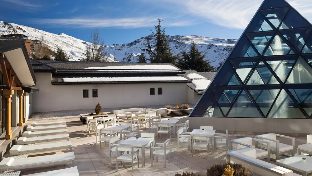Terraza solarium Meliá Sol y Nieve