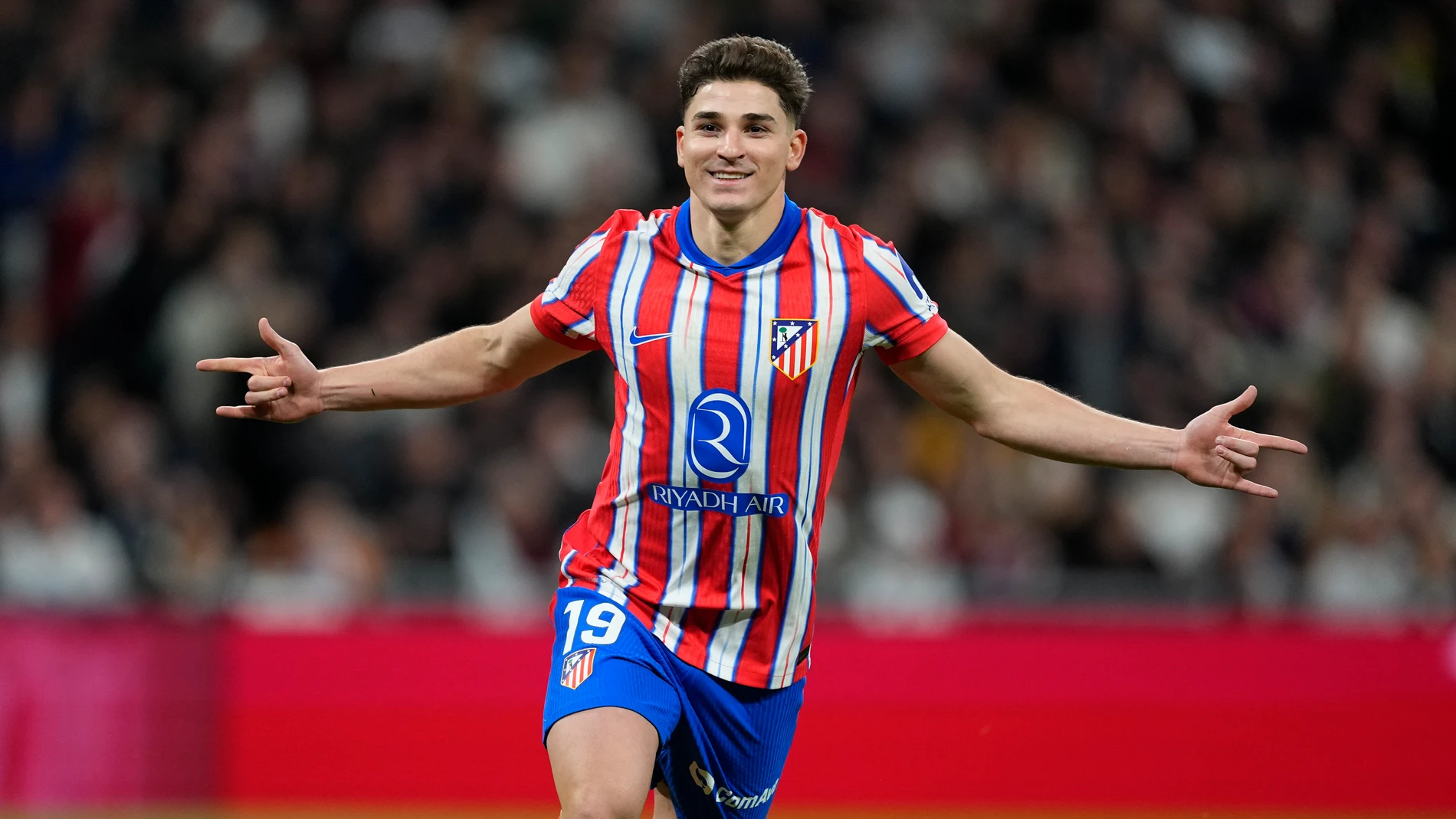 Julian Alvarez of Atletico de Madrid celebrates a goal during the Spanish League, LaLiga EA Sports, football match played between Real Madrid and Atletico de Madrid at Santiago Bernabeu stadium on February 8, 2025, in Madrid, Spain. AFP7 08/02/2025 ONLY FOR USE IN SPAIN