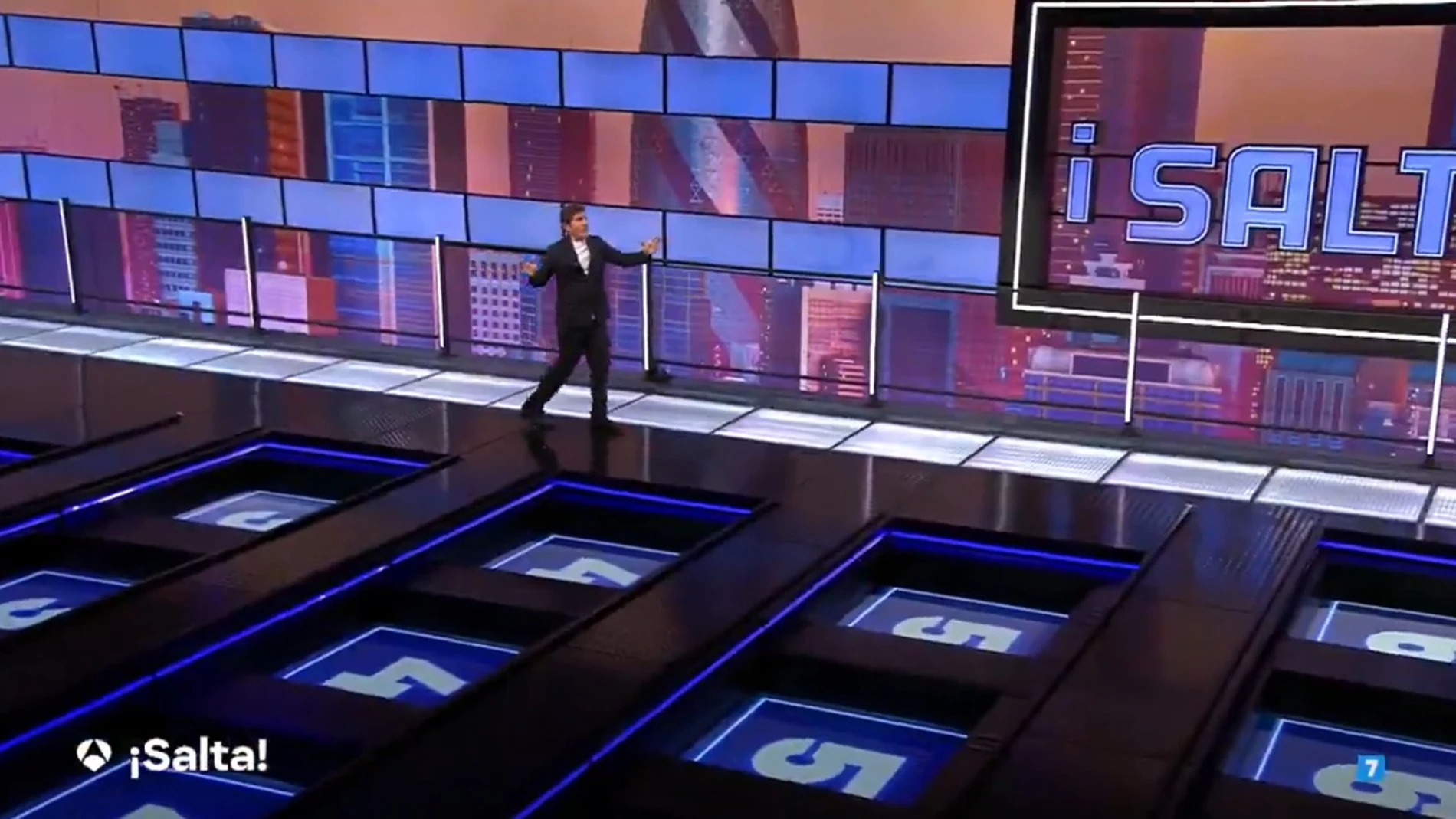 Manel Fuentes regresa con un reto de altura: ¿te atreverías a "¡Salta!"?