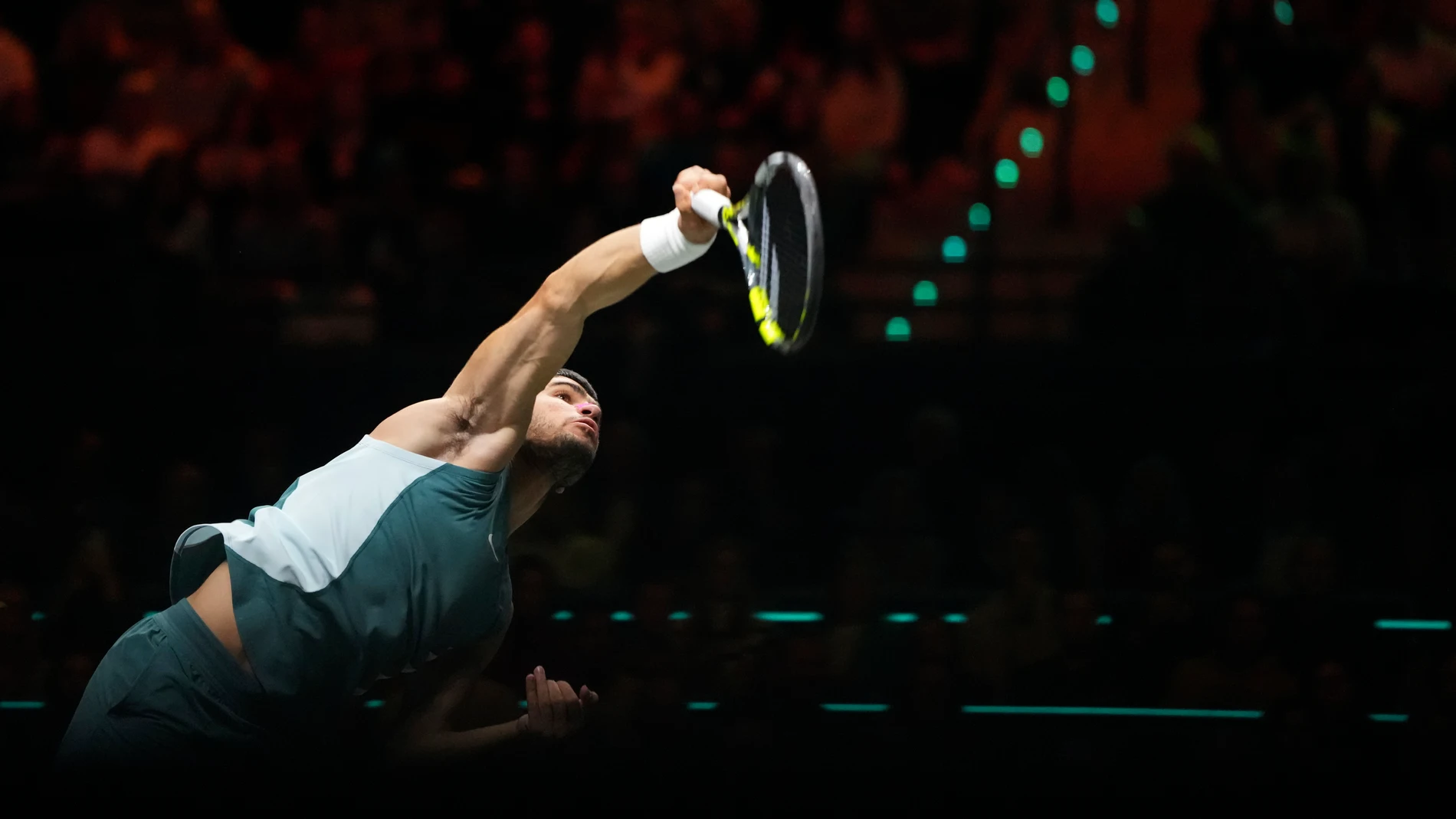 Spain's Carlos Alcaraz serves against Australia's Alex de Minaur during the final match of the ABN AMRO Tennis Tournament in Rotterdam, Netherlands, Sunday, Feb. 9, 2025. (AP Photo/Peter Dejong)