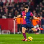 Pau Cubarsí renueva con el FC Barcelona con cláusula 'anti-jeques'