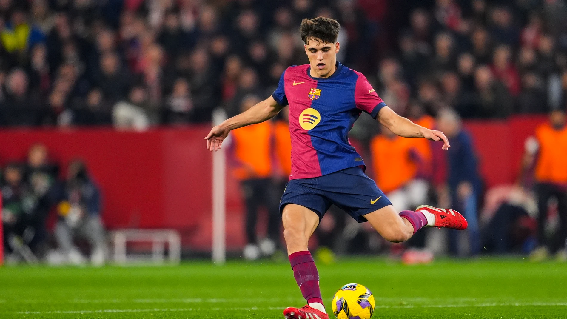 Pau Cubarsi of FC Barcelona in action during the Spanish league, LaLiga EA Sports, football match played between Sevilla FC and FC Barcelona at Ramon Sanchez-Pizjuan stadium on February 9, 2025, in Sevilla, Spain.AFP7 09/02/2025 ONLY FOR USE IN SPAIN