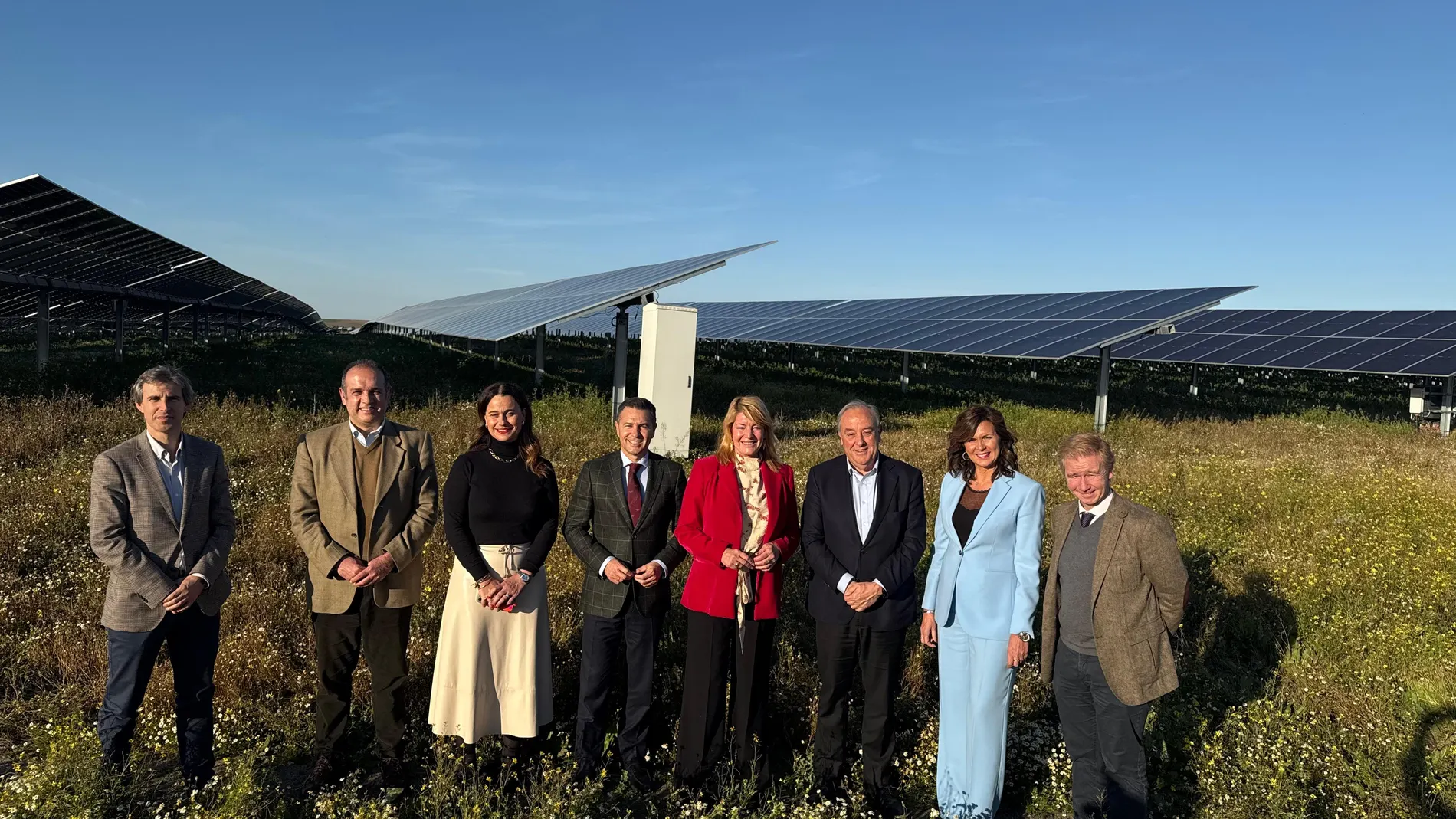 La planta solar La Luz ya produce de forma sostenible tres veces el consumo diario de electricidad de Huelva