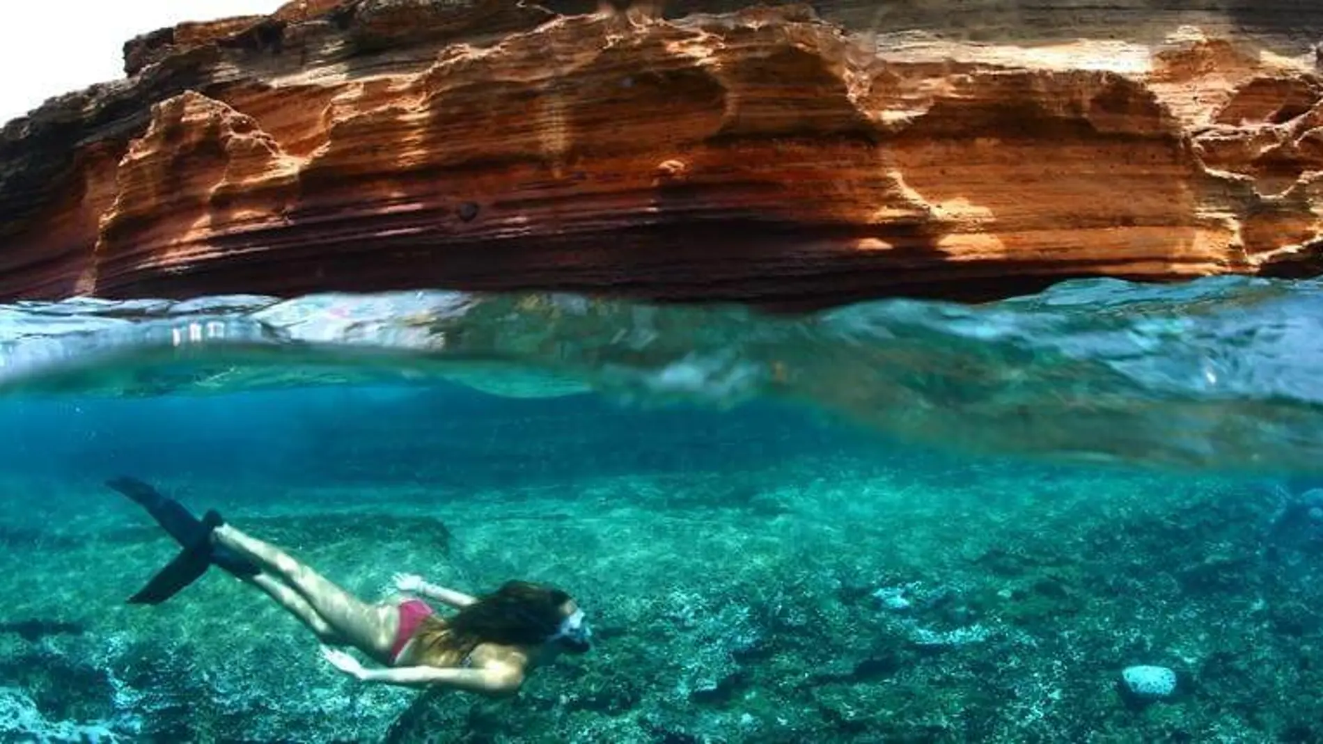 Un oasis paradisiaco alejado del bullicio: así es la cala más secreta de Canarias