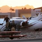 Así quedó el avión del cantante de Vince Neil, de Mötley Crüe, a chocar con otro en el aeropuerto de Arizona