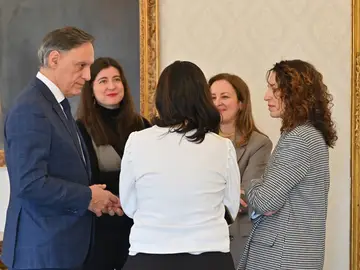 El alcalde de Salamanca, Carlos García Carbayo, recibe a la Asociación de Mujeres Investigadoras y Tecnólogas (AMIT) de Castilla y León El alcalde de Salamanca, Carlos García Carbayo, recibe a la Asociación de Mujeres Investigadoras y Tecnólogas (AMIT) de Castilla y León