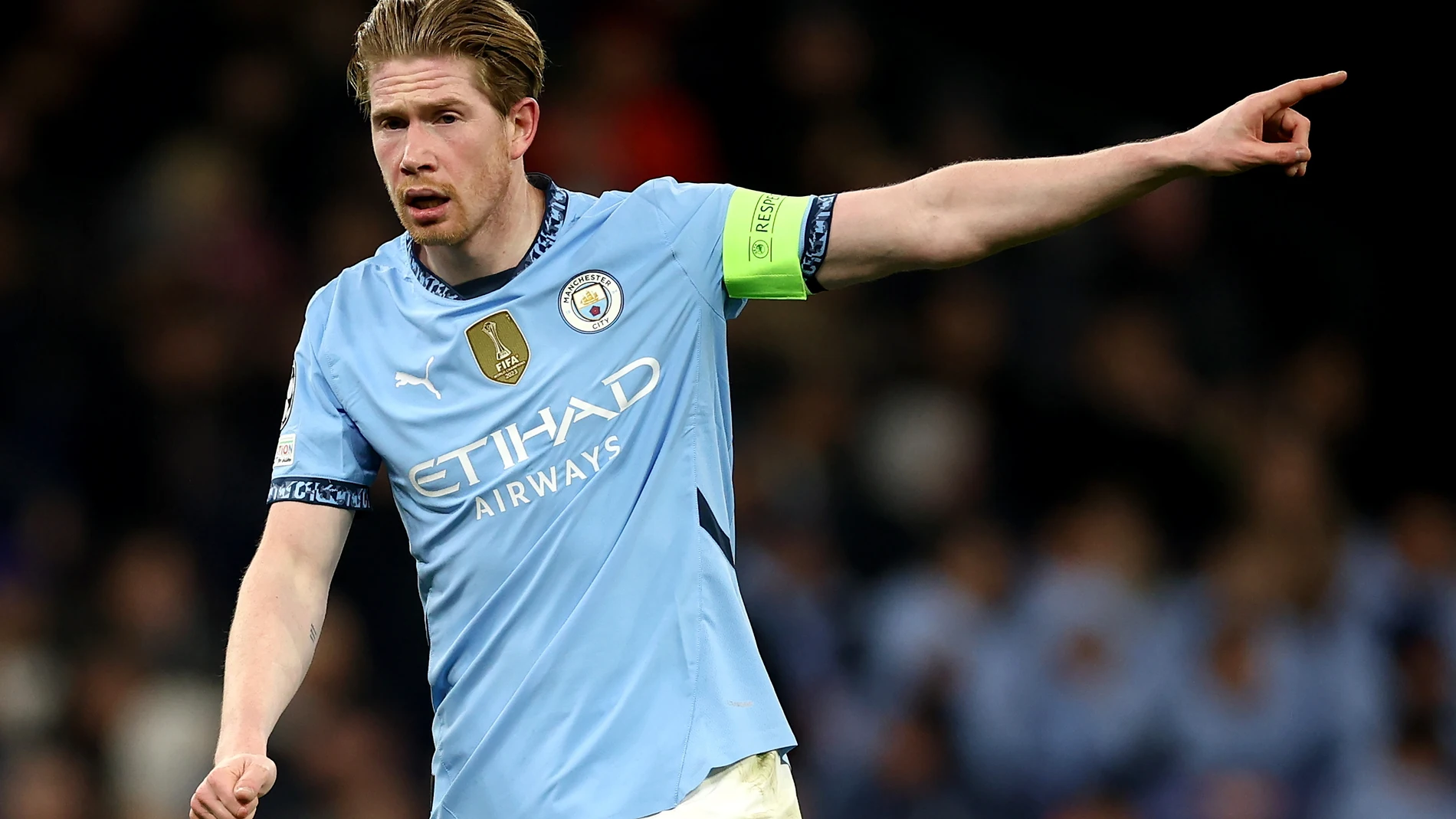 MANCHESTER (United Kingdom), 11/02/2025.- Kevin De Bruyne of Manchester City gestures during the UEFA Champions League knockout phase play-offs 1st leg match between Manchester City and Real Madrid, in Manchester, Britain, 11 February 2025. (Liga de Campeones, Reino Unido) EFE/EPA/ADAM VAUGHAN