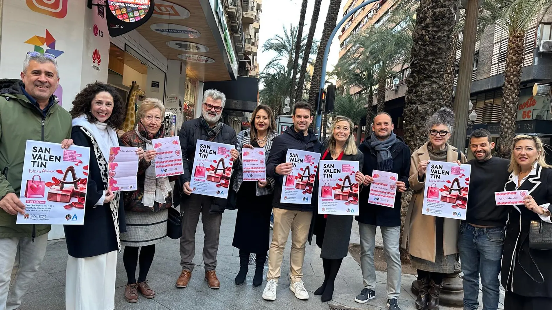 El pequeño comercio y los mercados municipales de Alicante han organizado actividades con motivo del día de San Valentín en Alicante