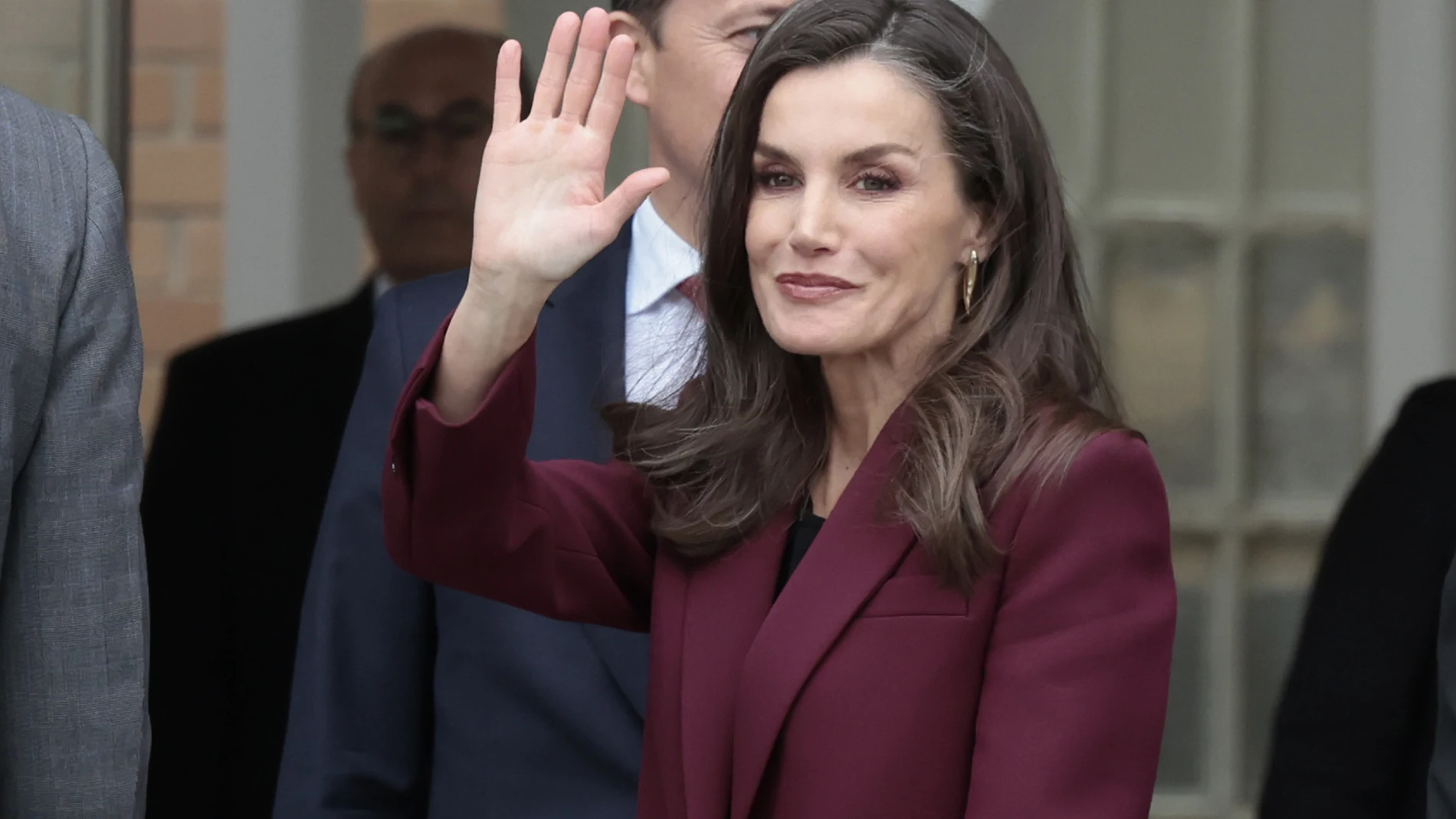 El look de la Reina Letizia en Toledo.