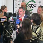 El presidente de CSIF Castilla y León, Benjamín Castro, atiende a los medios de comunicación