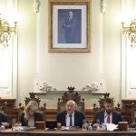 El alcalde de Valladolid, Jesús Julio Carnero, preside el pleno extraordinario para aprobar los presupuestos