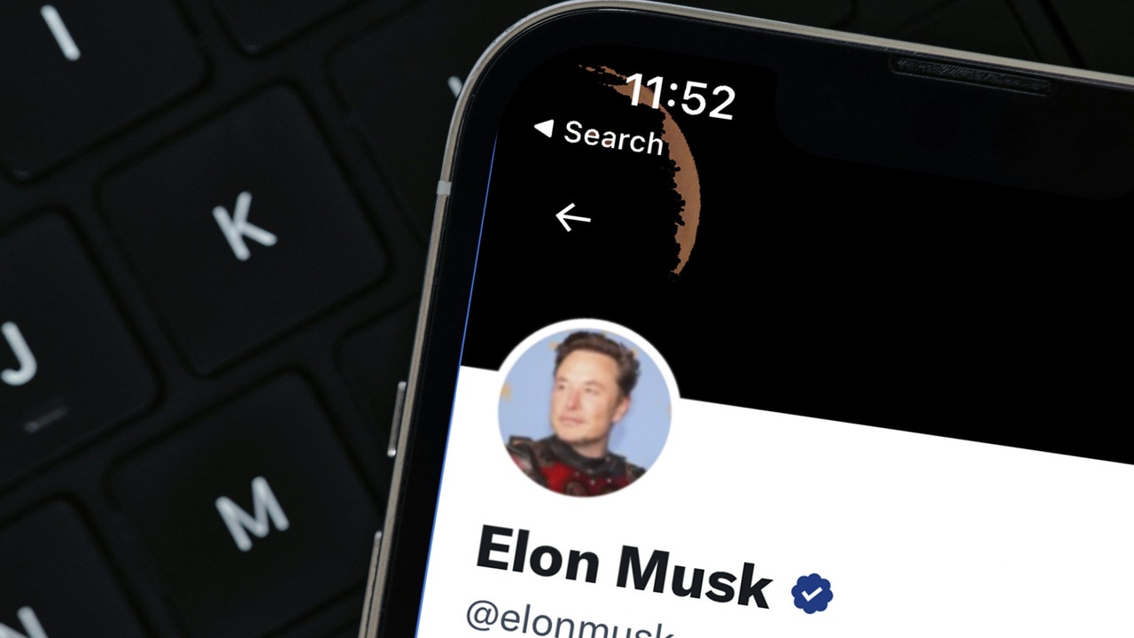 Elon Musk, el hombre más rico del planeta, explica por qué se quiere ir de la Tierra: "Podríamos bombardearnos nuclearmente unos a otros"