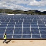 Instalación de plantas fotovoltaicas de Naturgy en Andalucía. La compañía cuenta con una hoja de ruta cuyo objetivo es alcanzar la neutralidad de emisiones en 2050
