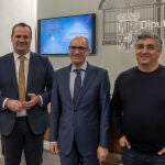 El presidente de la Diputación de Salamanca, Javier Iglesias, presenta el programa de "Provincia a Escena" junto a David Mingo y Manuel González