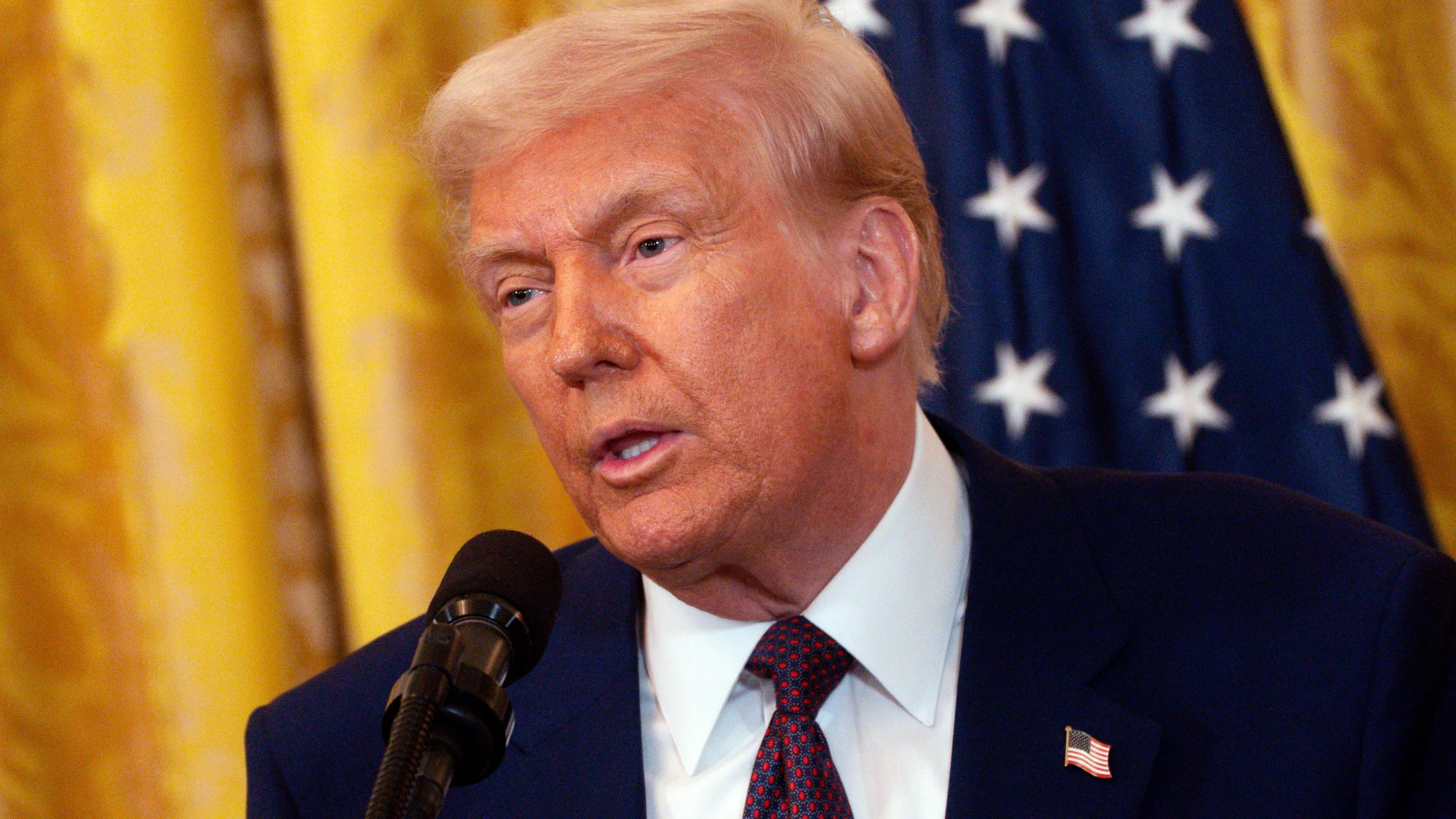 WASHINGTON (United States), 13/02/2025.- US President Donald Trump attends a press conference with Indian Prime Minister Narendra Modi (not pictured) at the White House, Washington, DC, USA, 13 February 2025. EFE/EPA/WILL OLIVER