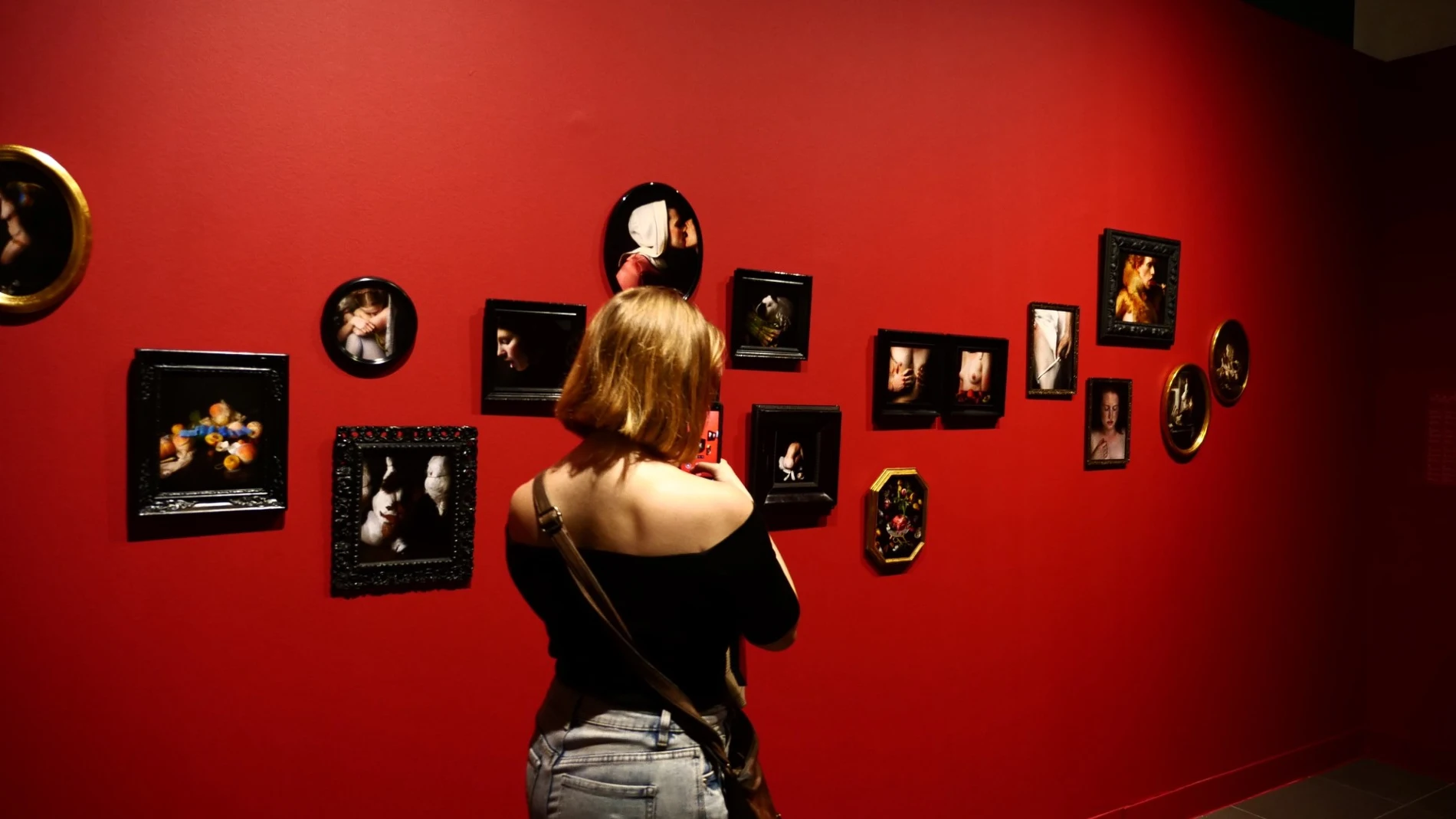 La exposición de Sibirskaya en el Museo Ruso de Málaga se prorroga hasta el 27 de abril