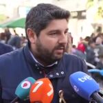 López Miras: "Sánchez pone más impuestos a los que menos cobran. Es antisocial"