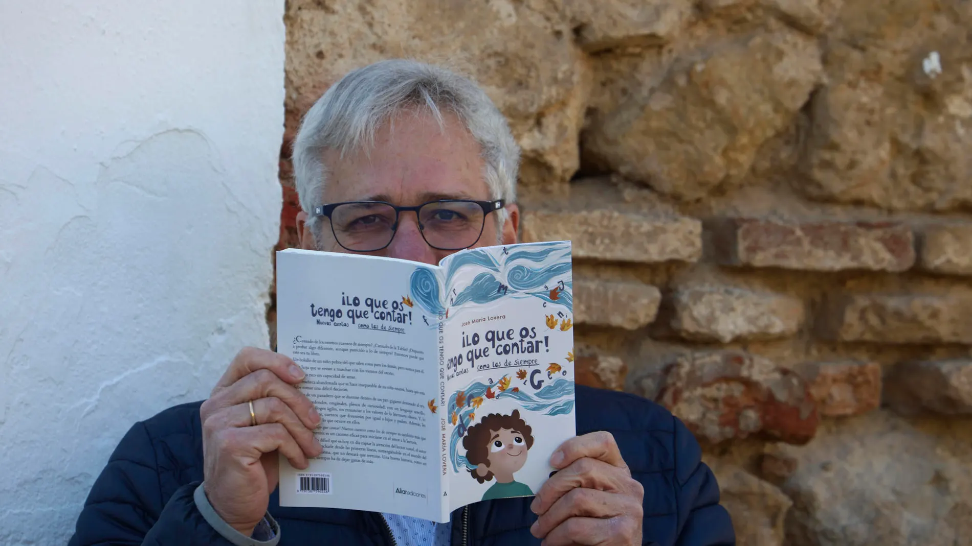 osé María Lovera que acaba de publicar '¡Lo que os tengo que contar! Nuevos cuentos como los de siempre