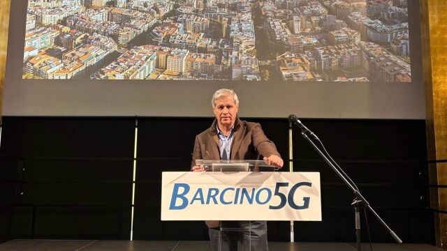 El presidente de Barcino5G, Alberto Fernández Díaz, durante la presentación de las propuestas de la asociación