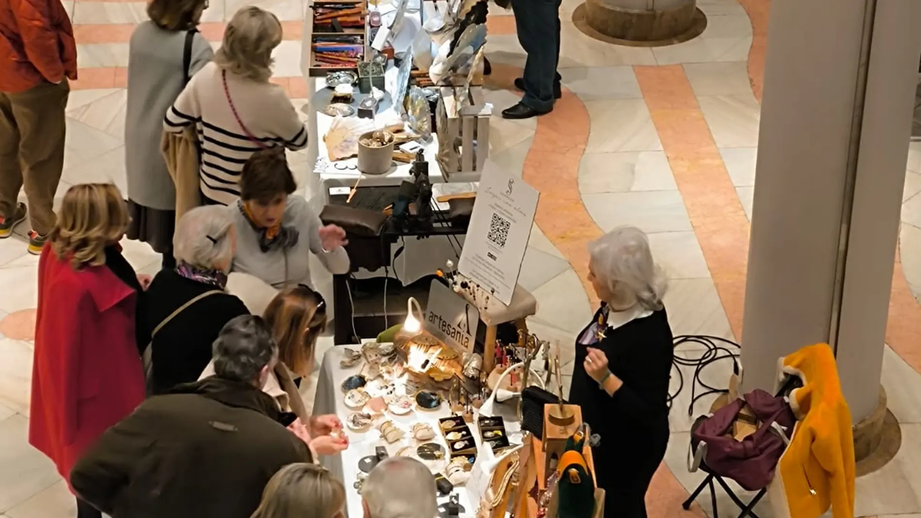 Mercado Artesanal Solidario para Empresas Afectadas por la dana