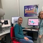 Coautores del estudio sobre el potencial de confinar helio a escala nanoscópica