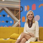 Carmen Lomana con vestido de punto.