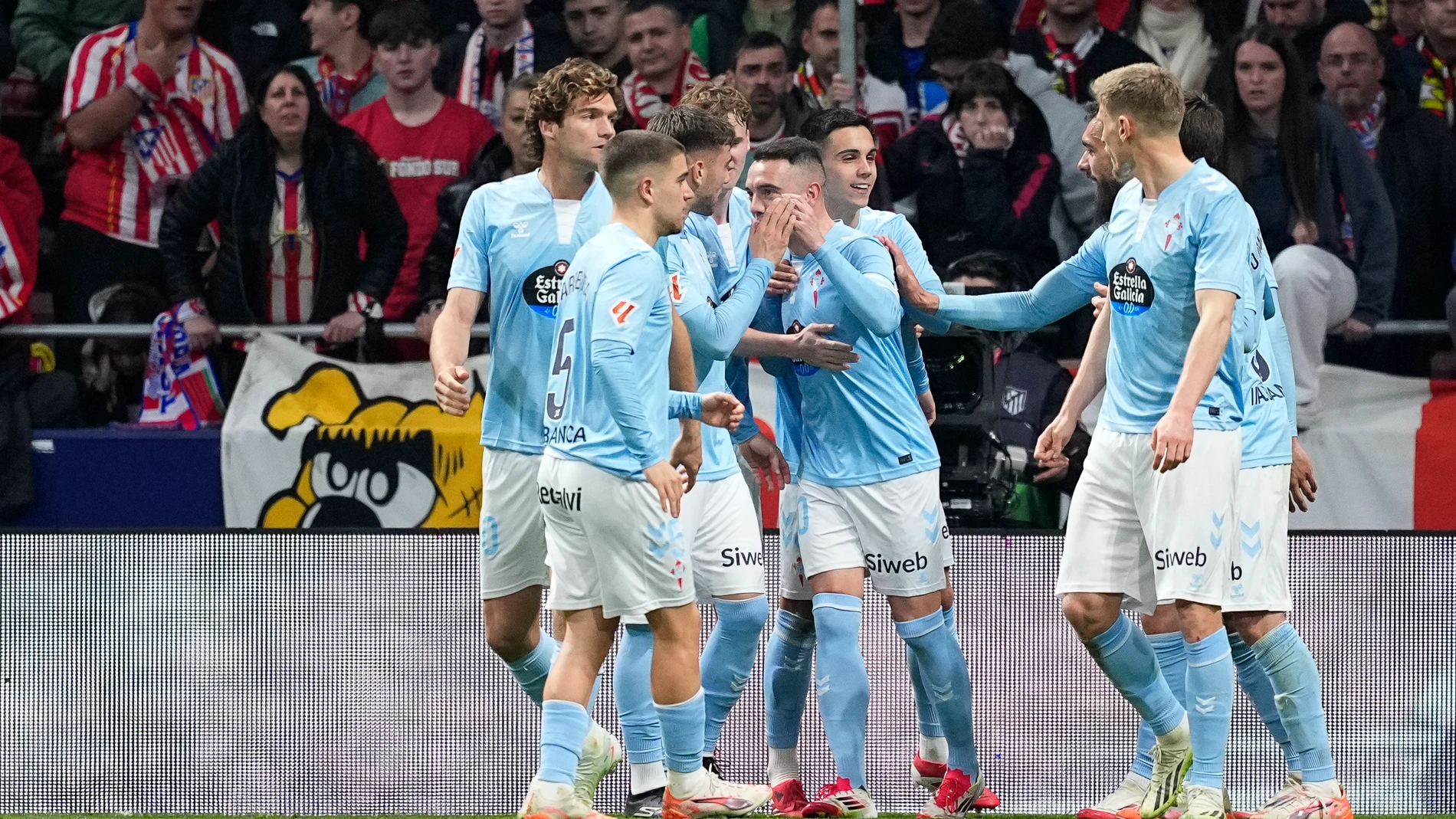 Iago Aspas of Celta de Vigo celebrates a goal during the Spanish League, LaLiga EA Sports, football match played between Atletico de Madrid and RC Celta de Vigo at Riyadh Air Metropolitano stadium on February 15, 2025, in Madrid, Spain. AFP7 15/02/2025 ONLY FOR USE IN SPAIN