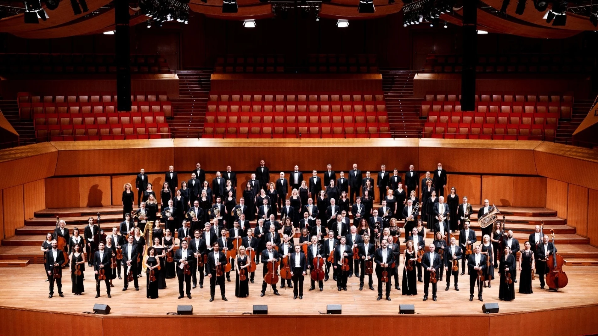 El Maestranza presenta la 'Misa da Réquiem de Verdi' con la orquesta y coro de Santa Cecilia