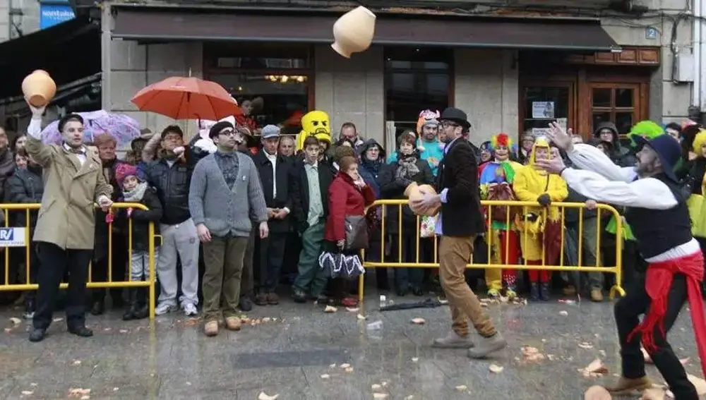 Domingo Oleiro en la Plaza Mayor de Xinzo